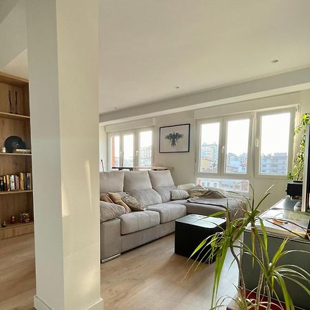 Piso De 2 Habitaciones En Centro, Zona Muy Tranquila Con Playa A 2 Min Andando Gijón Exterior foto